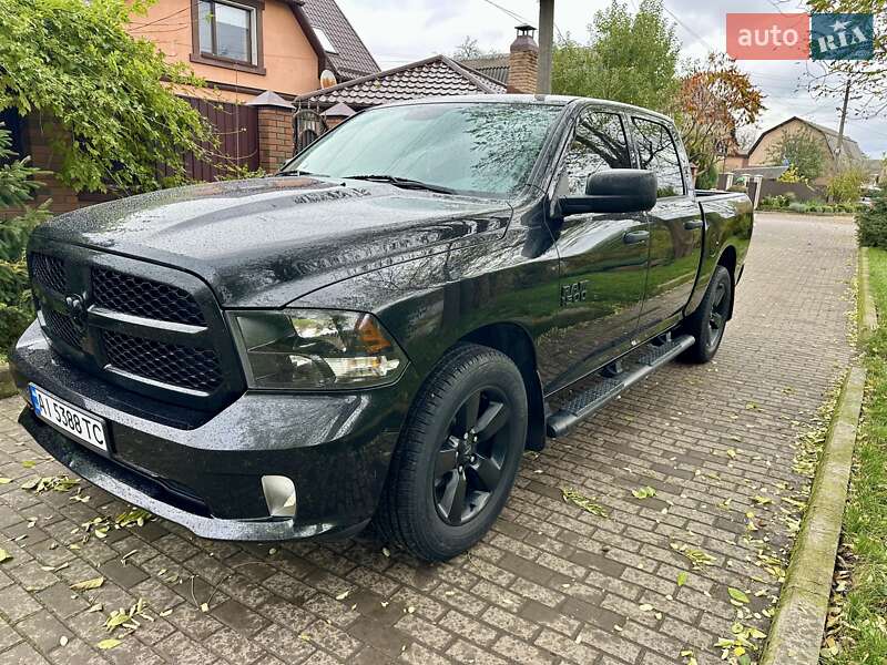 Dodge RAM 1500 2016