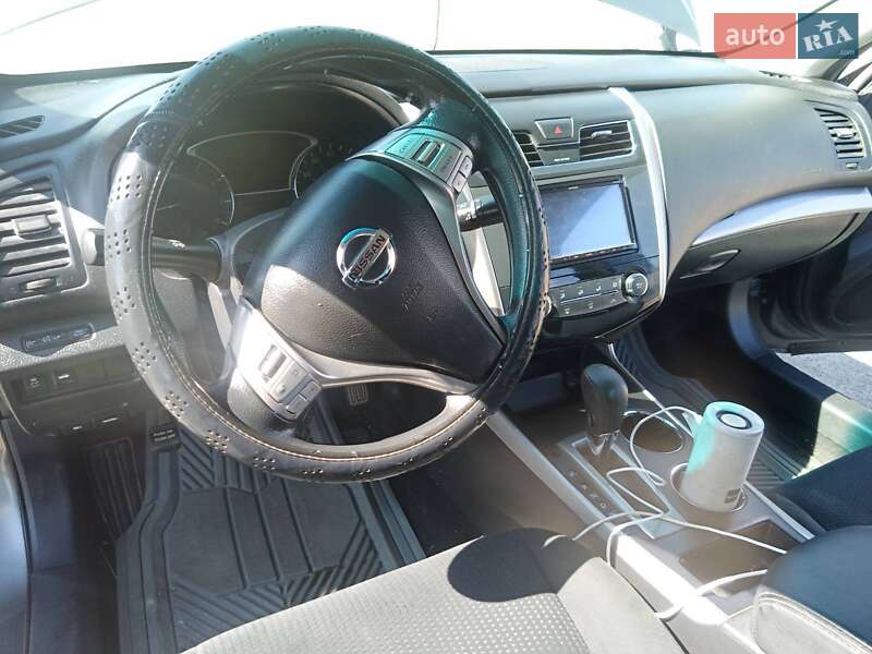 Nissan Altima 2015