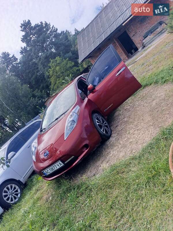 Nissan Leaf 2015