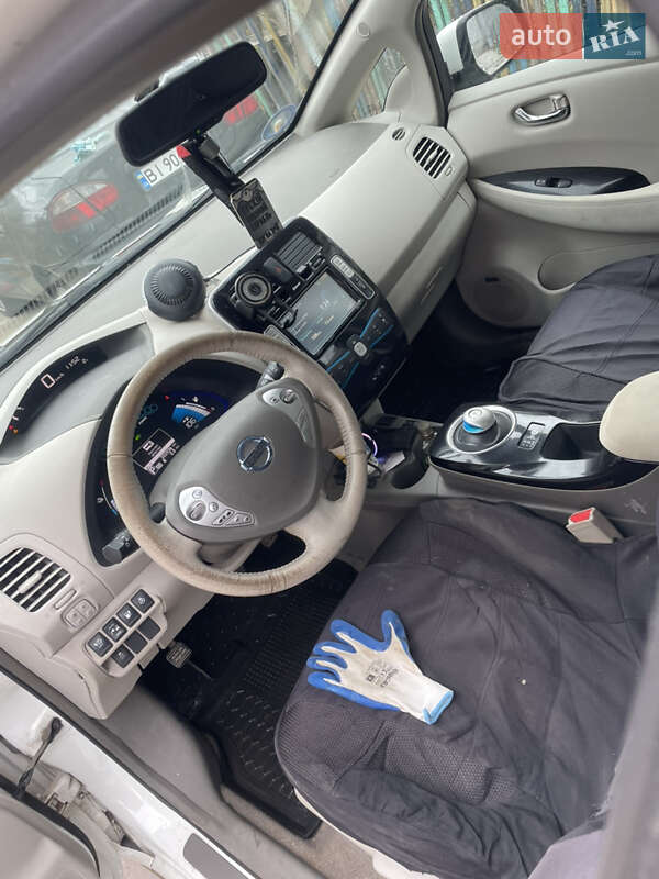 Nissan Leaf 2013