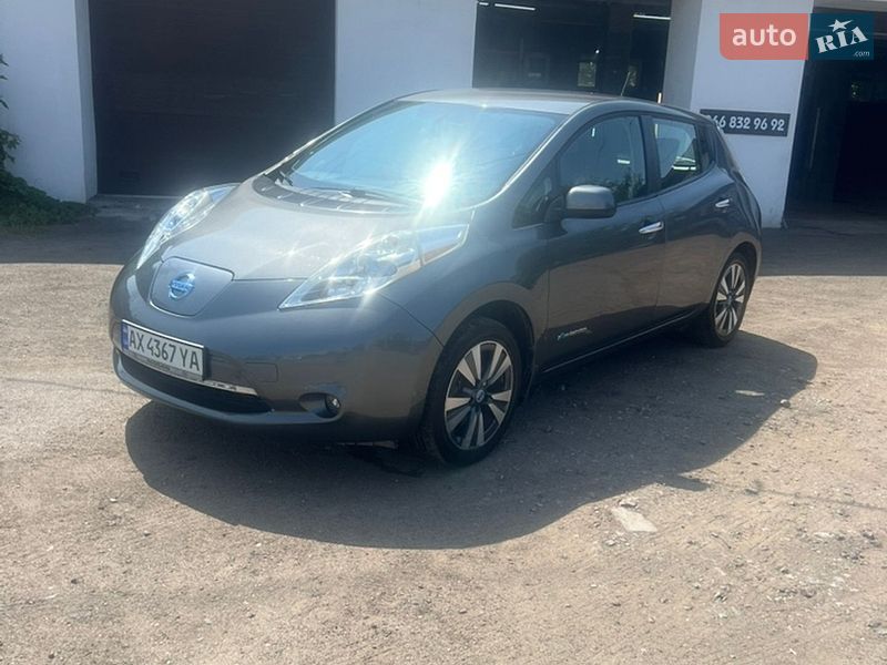 Nissan Leaf 2016