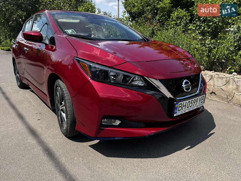 Nissan Leaf 2021