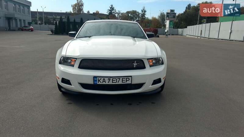 Ford Mustang 2011