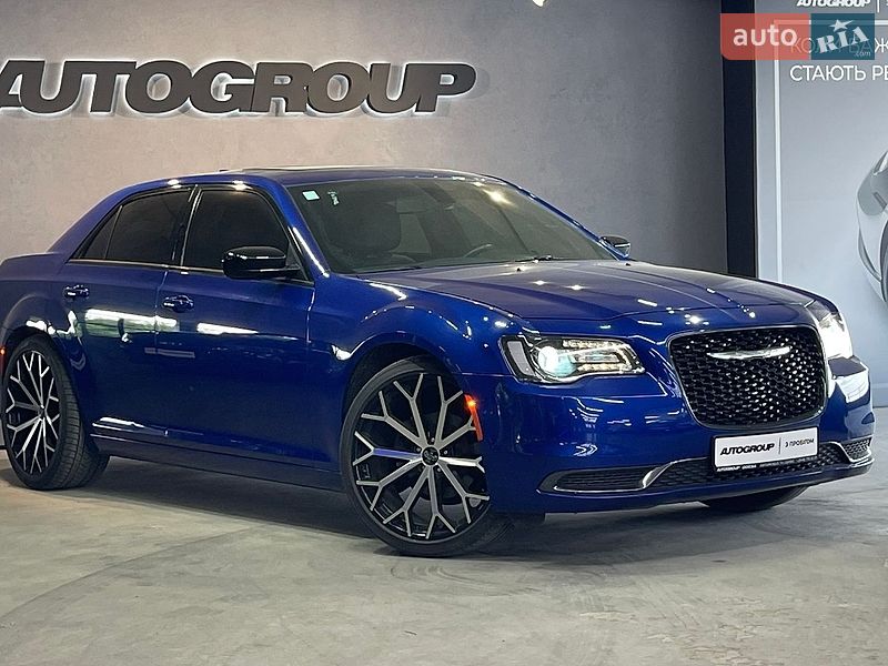 Chrysler 300 2018