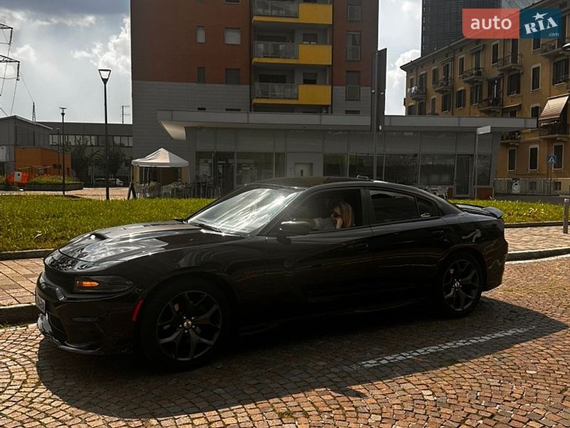 Dodge Charger 2018