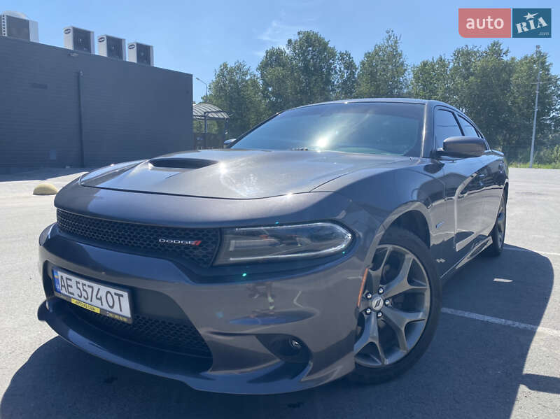 Dodge Charger 2019