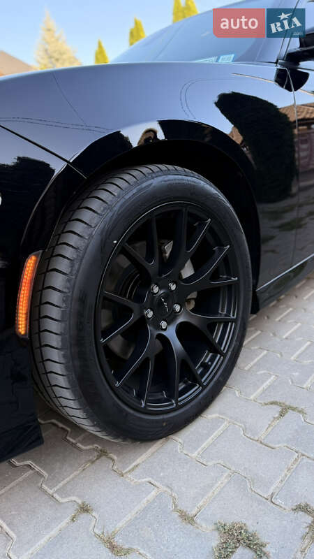 Dodge Charger 2021