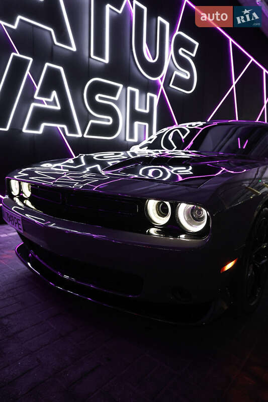 Dodge Challenger 2019