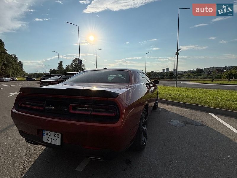 Dodge Challenger 2020