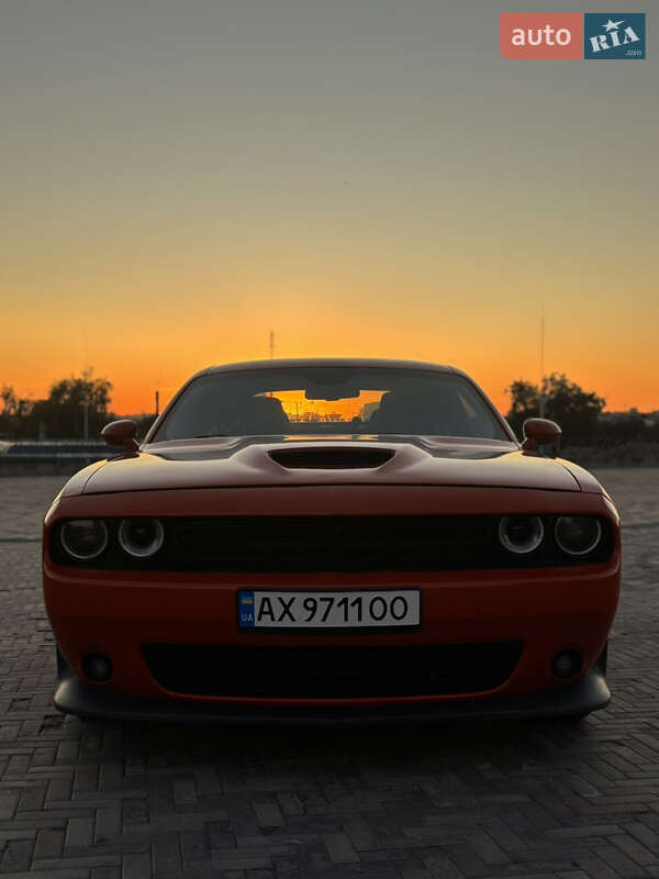 Dodge Challenger 2019