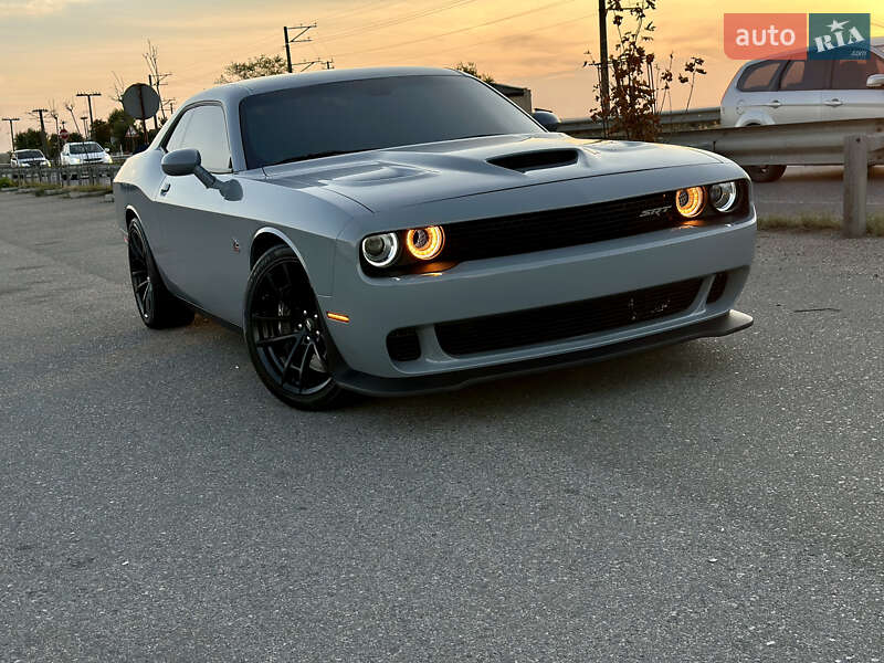 Dodge Challenger 2021