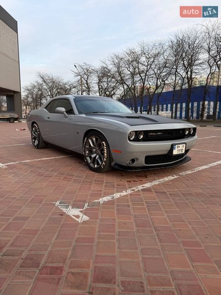 Dodge Challenger 2020