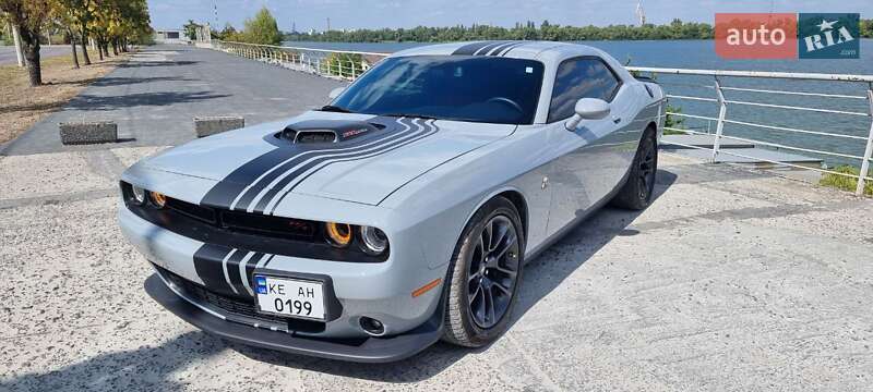 Dodge Challenger 2021