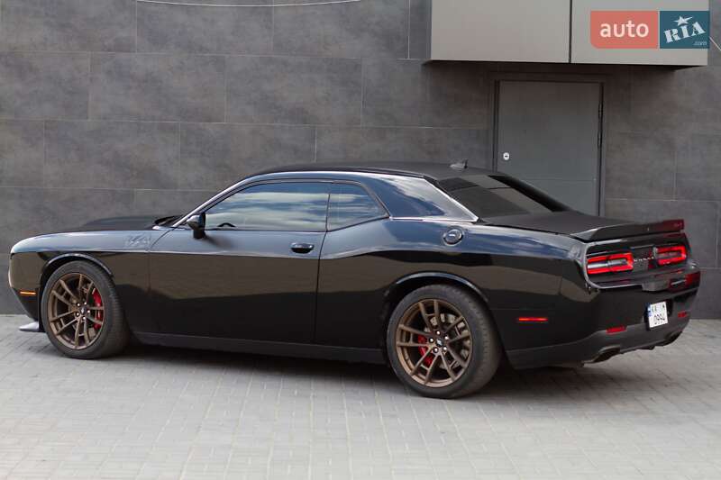 Dodge Challenger 2019