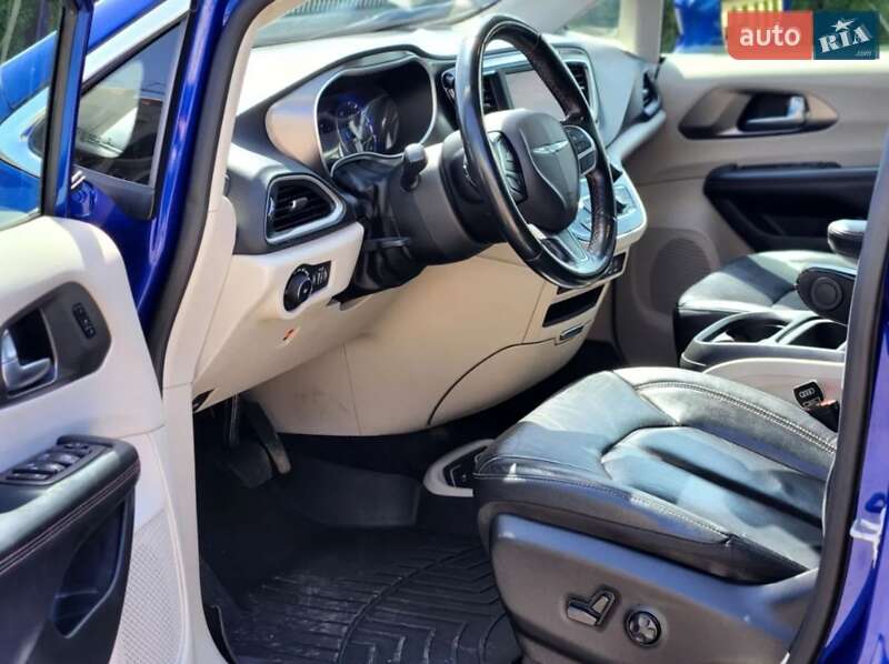 Chrysler Pacifica 2020