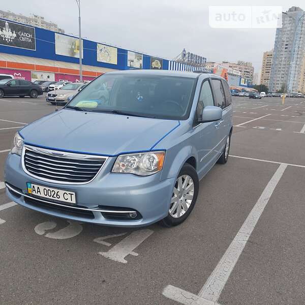 Chrysler Town & Country 2016
