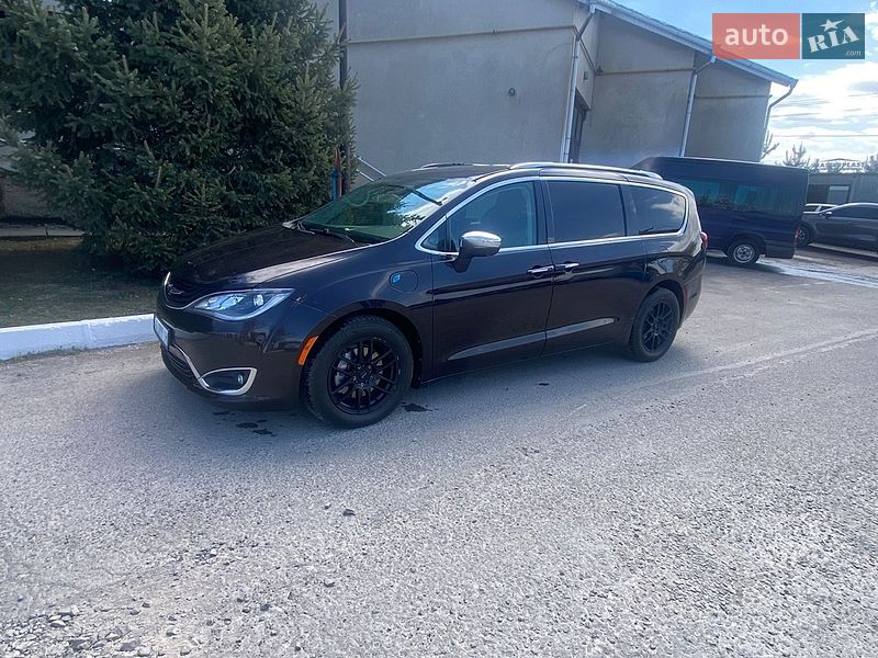 Chrysler Pacifica 2018
