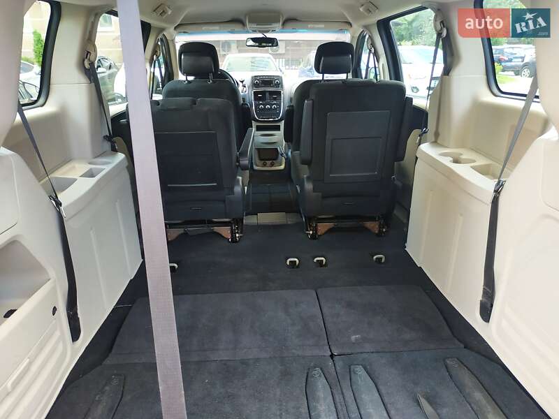 Dodge Grand Caravan 2016