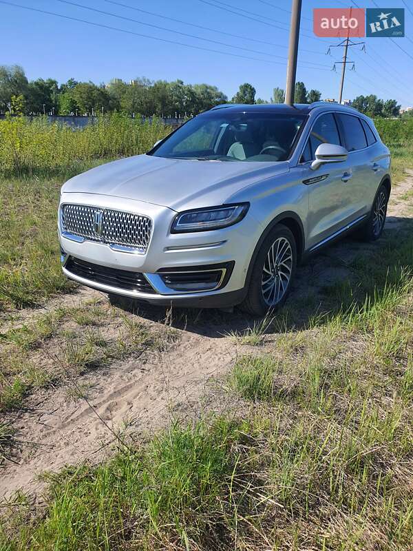 Lincoln Nautilus 2019