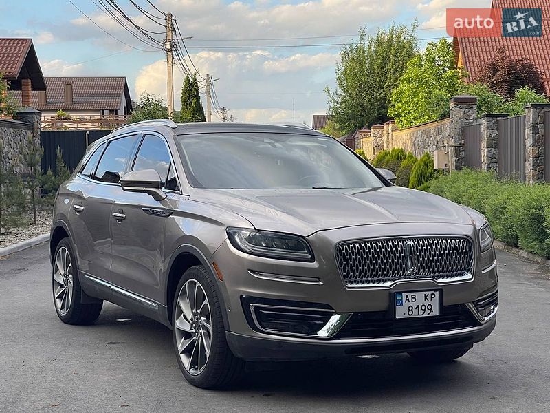 Lincoln Nautilus 2020