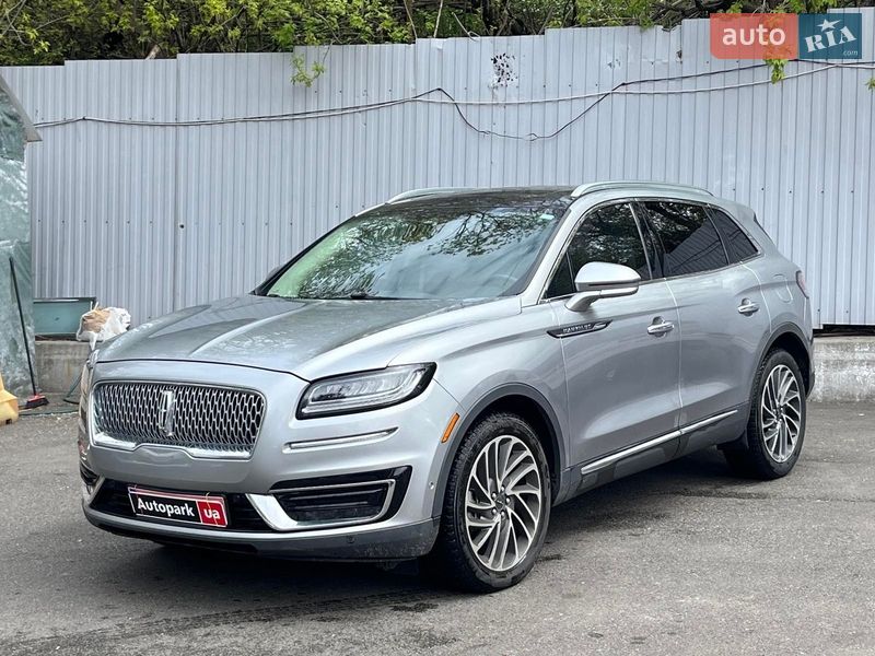 Lincoln Nautilus 2020