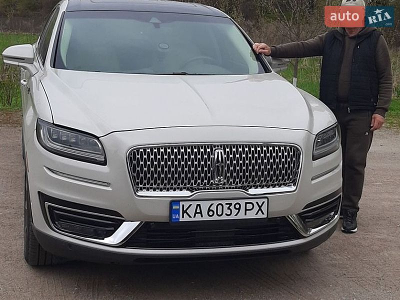 Lincoln Nautilus 2019