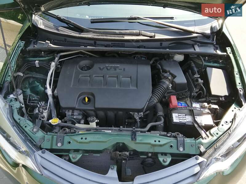 Toyota Corolla 2015