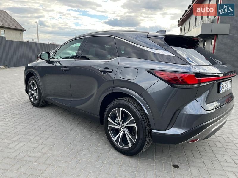 Lexus RX 2024