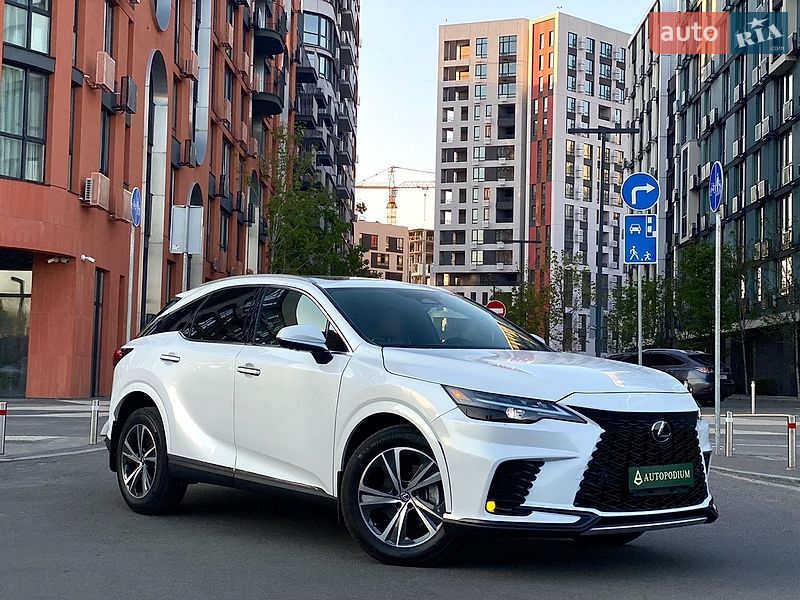 Lexus RX 2025