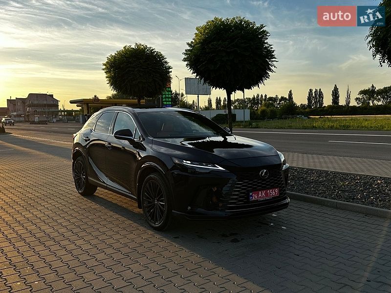 Lexus RX 2025