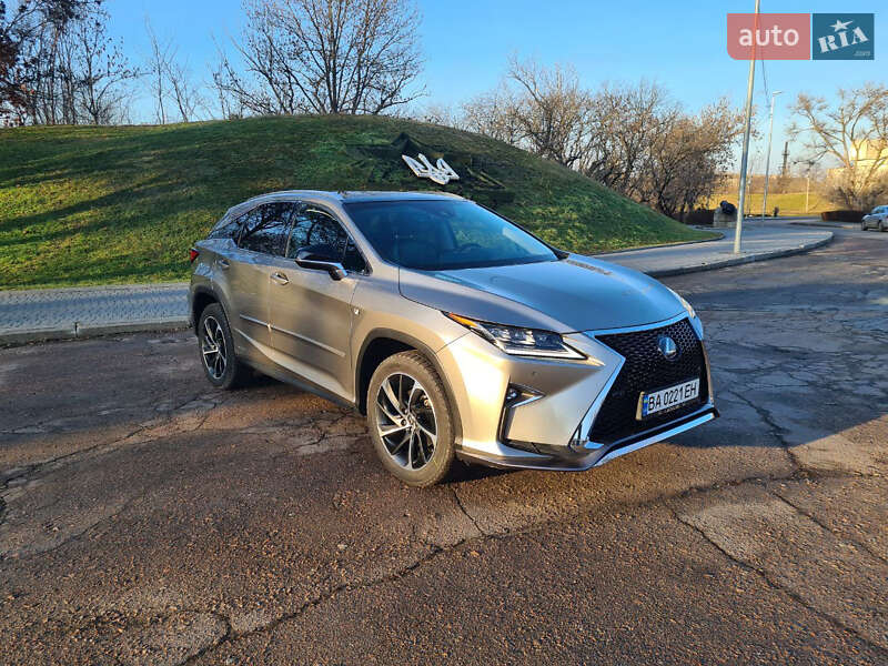 Lexus RX 2019