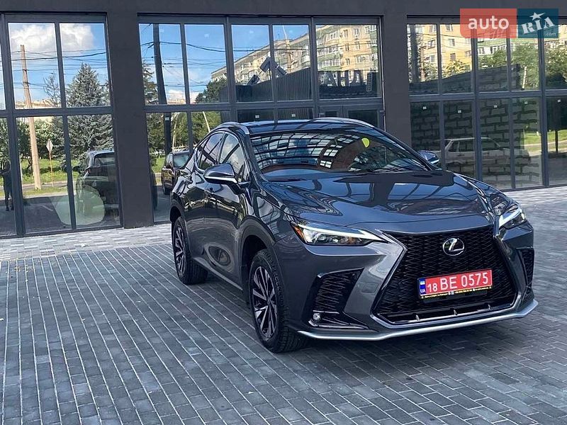 Lexus NX 2023