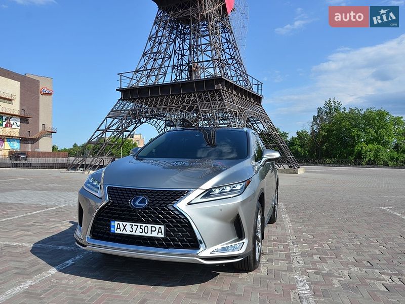 Lexus RX 2021