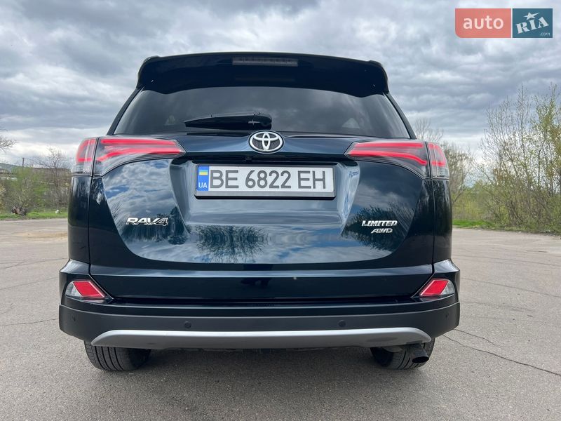 Toyota RAV4 2017