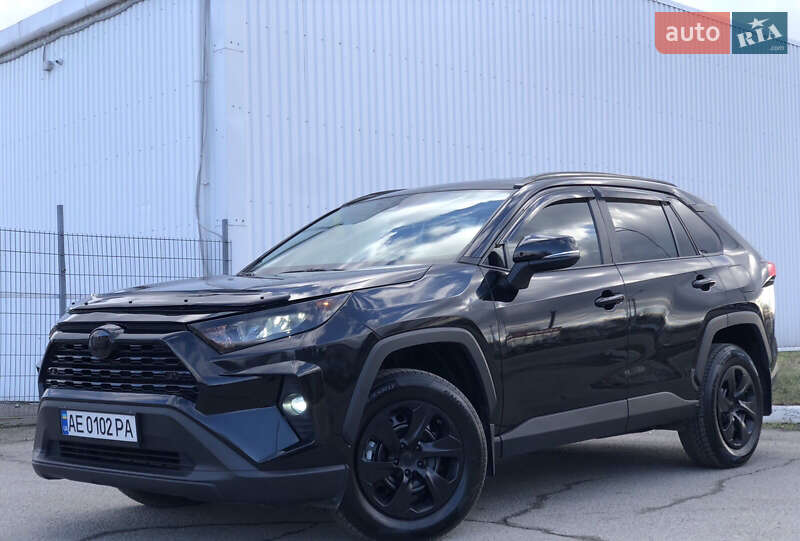 Toyota RAV4 2021