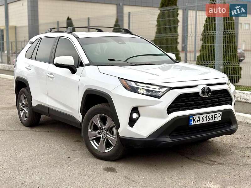 Toyota RAV4 2024