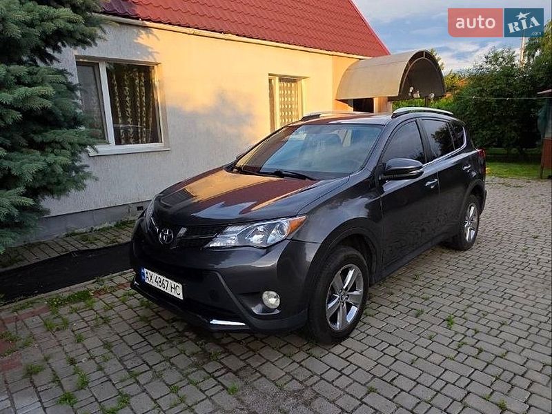Toyota RAV4 2015