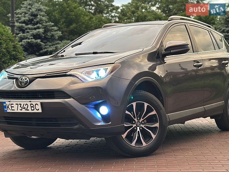 Toyota RAV4 2017