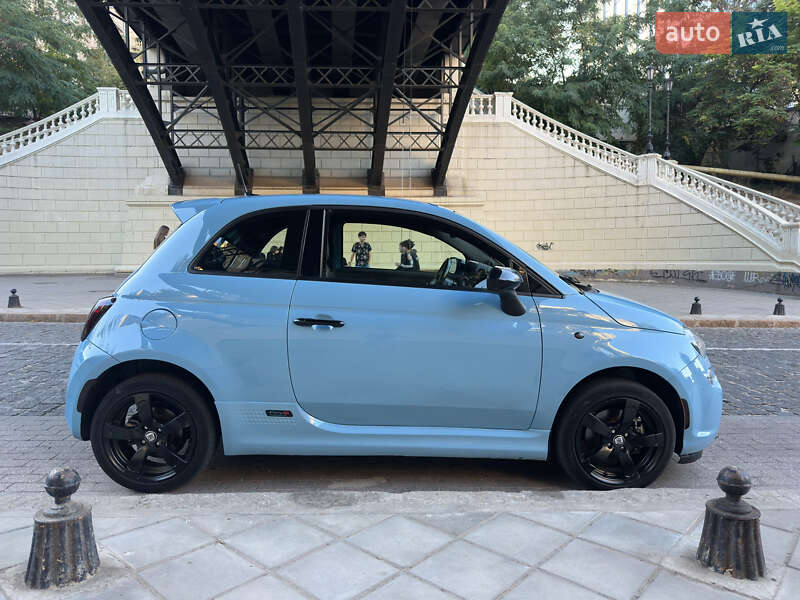Fiat 500e 2016