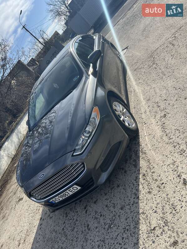 Ford Fusion 2015