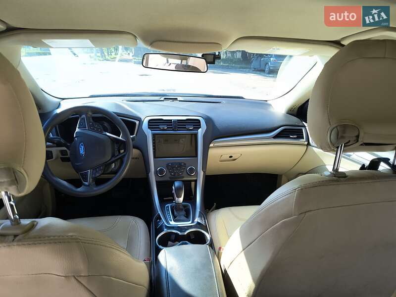 Ford Fusion 2015