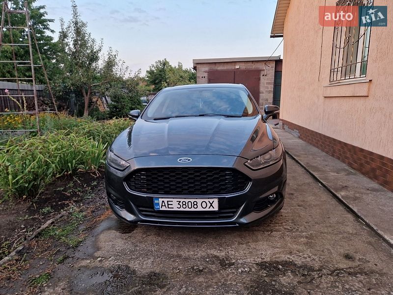 Ford Fusion 2015