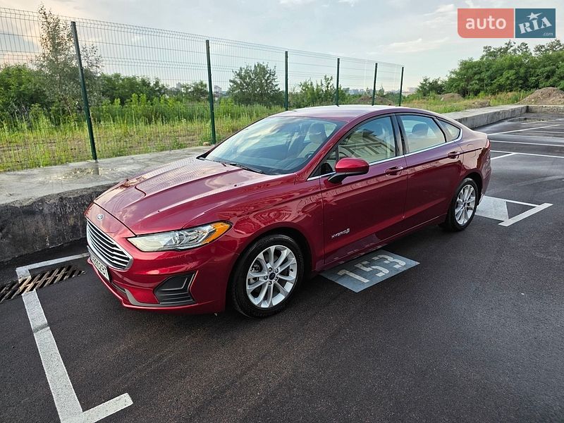 Ford Fusion 2019
