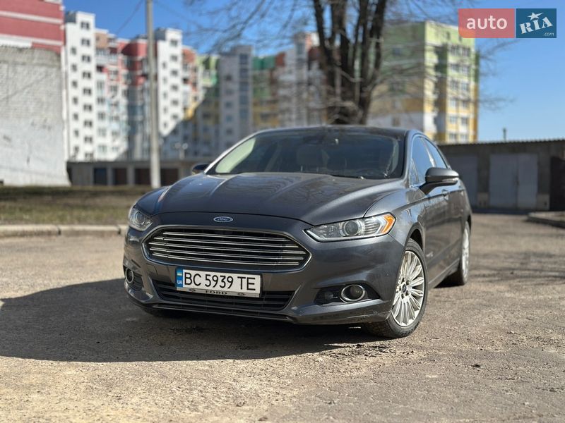 Ford Fusion 2016