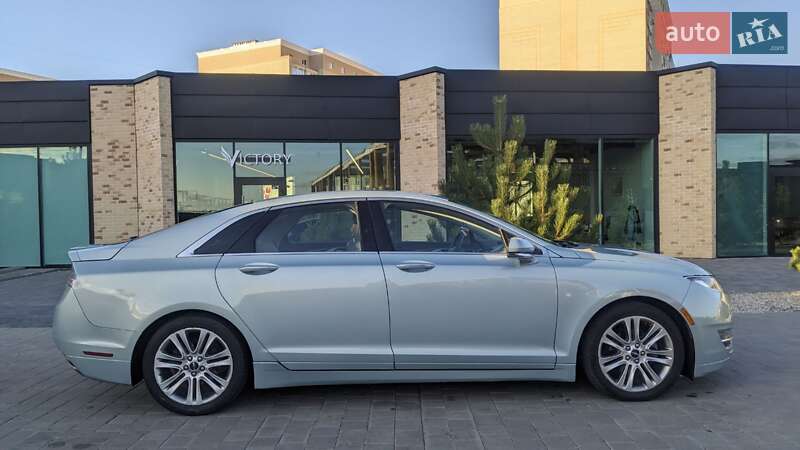 Lincoln MKZ 2014