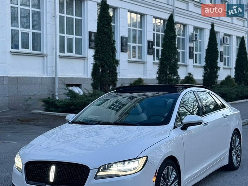 Lincoln MKZ 2019