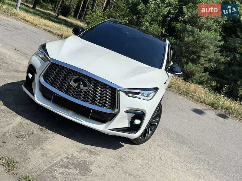 Infiniti QX50 2021