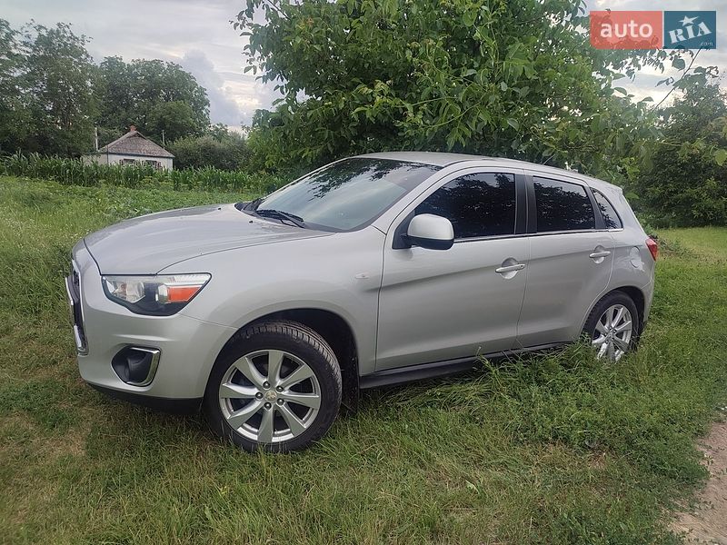Mitsubishi Outlander Sport 2015