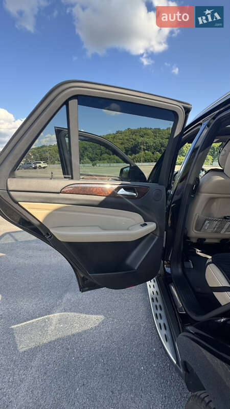 Mercedes-Benz M-Class 2011