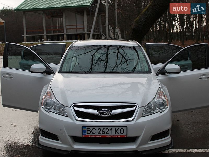 Subaru Legacy 2011